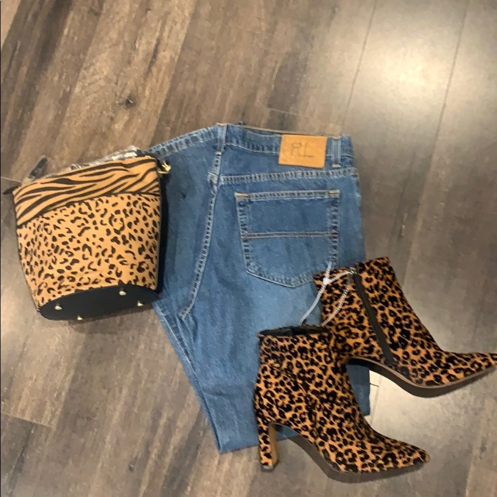 Steve Madden Jenn Leopard 🐆 Boots - Picture 7 of 15